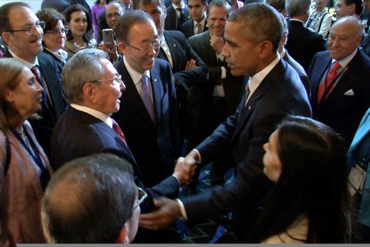 Le tête-à-tête historique entre Barack Obama et Raul Castro