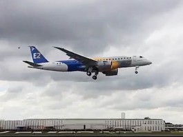 Vol inaugural pour l’Embraer E2 (vidéo)