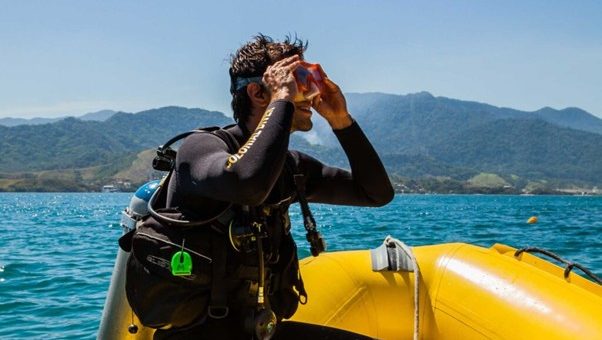 BRESIL – Naviguer aux côtés des baleines à bosse lors d’une excursion inoubliable à Ilhabela